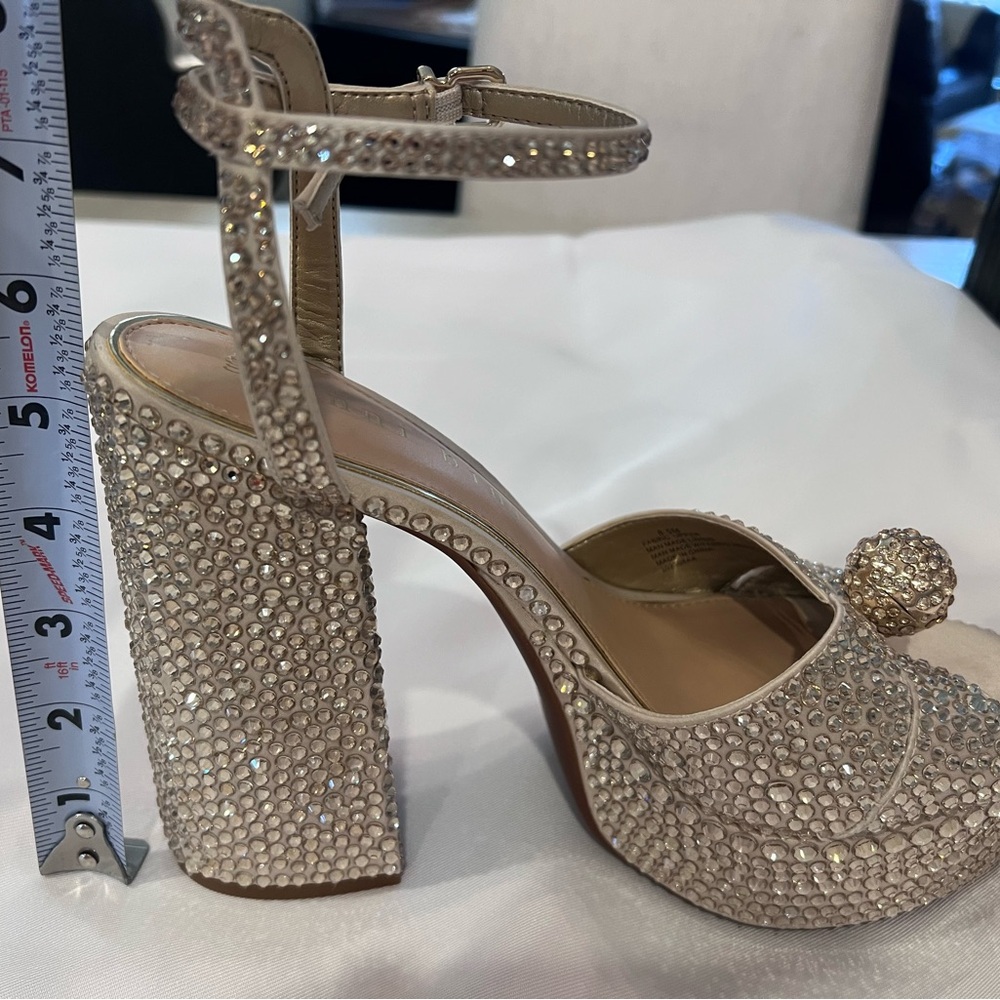 Elegant Rhinestone Embellished Platform Heels - Soft Gold - Picture 6 of 10